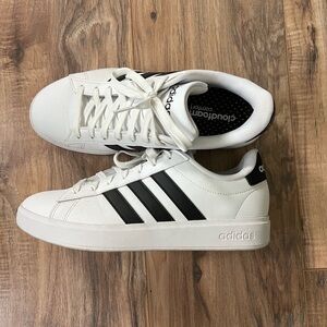 Women’s Adidas Grand Court Cloudfoam Lifestyle Shoes